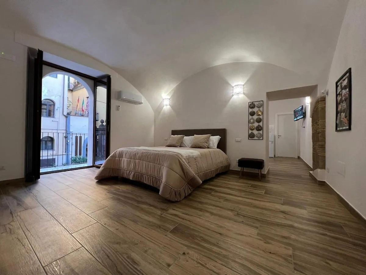 Obelisco Di San Gennaro Apartment Naples Italy