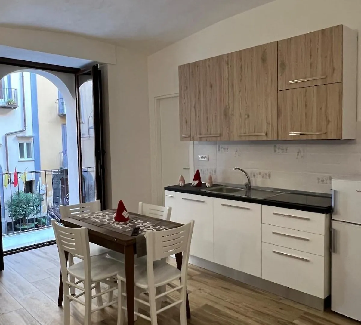 Obelisco Di San Gennaro Apartment Naples Italy